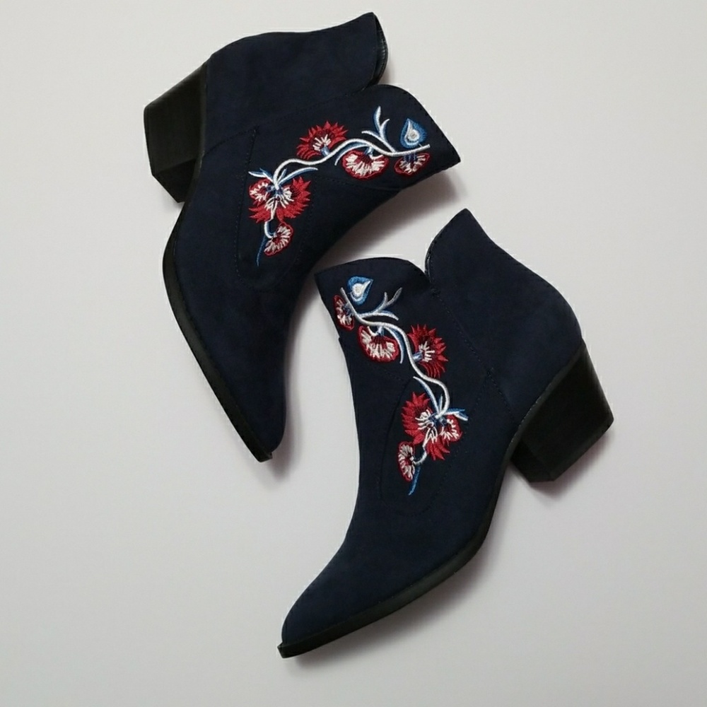 Carlos by Carlos Santana Embroidered Western Boots